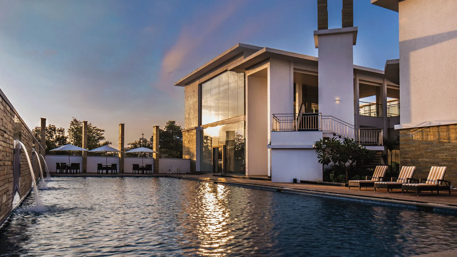 Featured Image of Prestige White Meadows